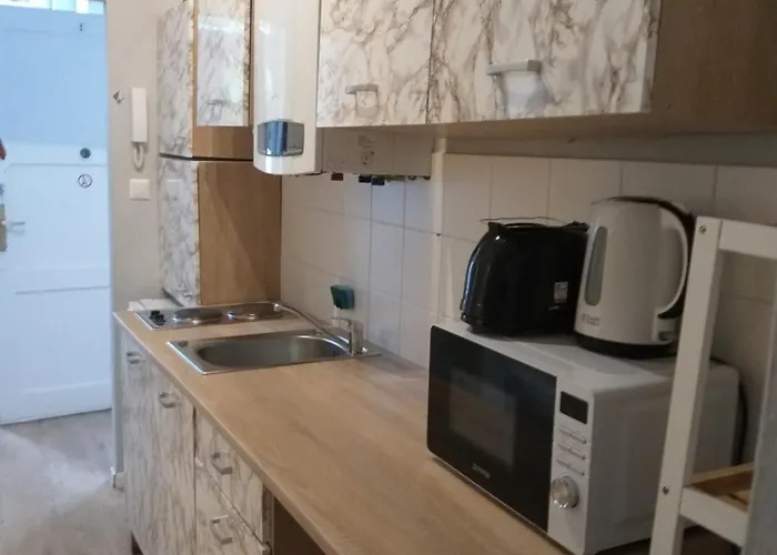 Beautiful 1br Comfortable Design - Located Vienna