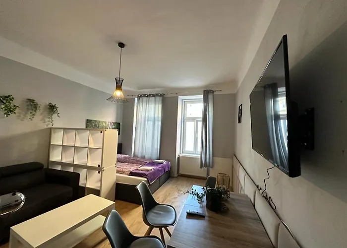 Beautiful 1br Comfortable Design - Located * Vienna